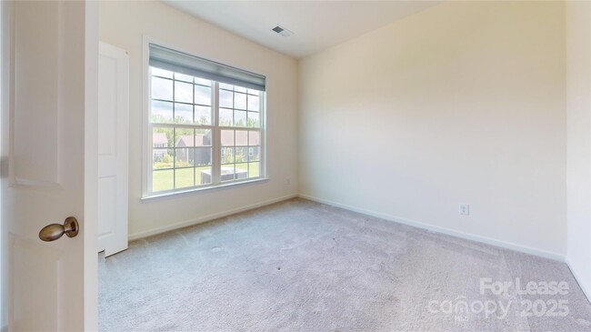 Building Photo - 3719 Wave Rock Ct