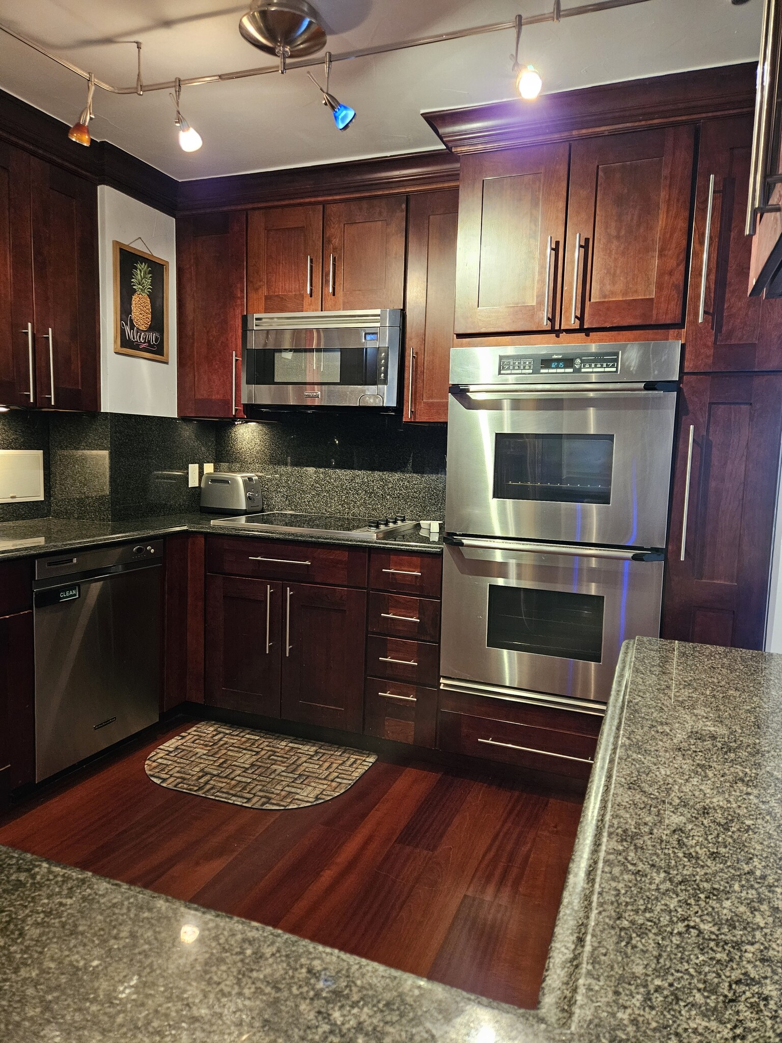 Topline Appliances - 1020 15th St