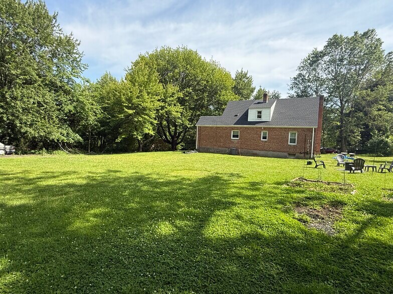 Building Photo - 580 W Wolcott Ave