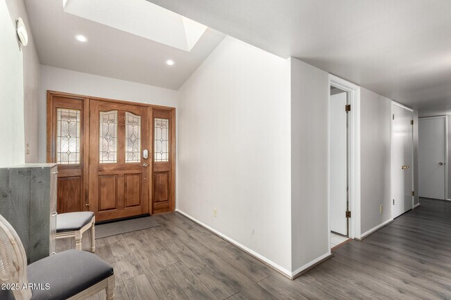 Building Photo - 6526 N 37th St