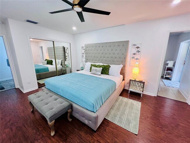 Building Photo - 13607 101st Terrace