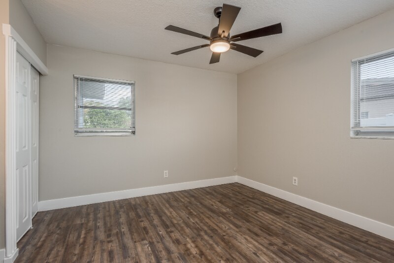 Building Photo - 2326 E 112th Ave