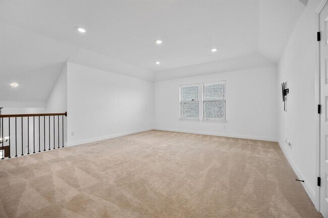 Building Photo - 22212 Coyote Cave Trl