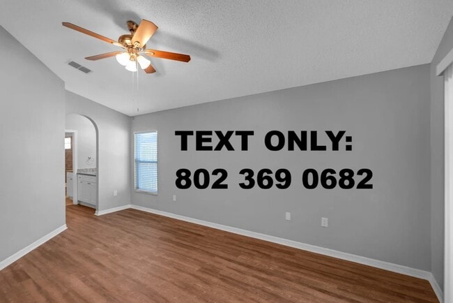 Building Photo - 2008 Sarah Louise Dr