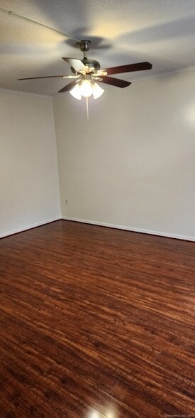 Building Photo - 260 Scott Rd