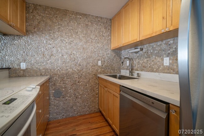 Building Photo - 2bd / 1.5ba / 2 parking Condo in Mililani ...
