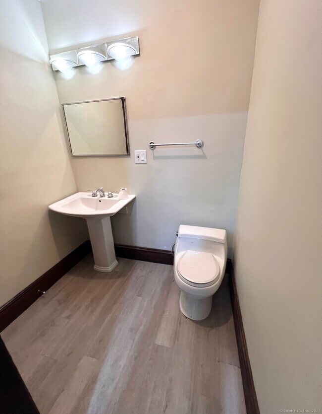 Building Photo - 25 Washington Ave