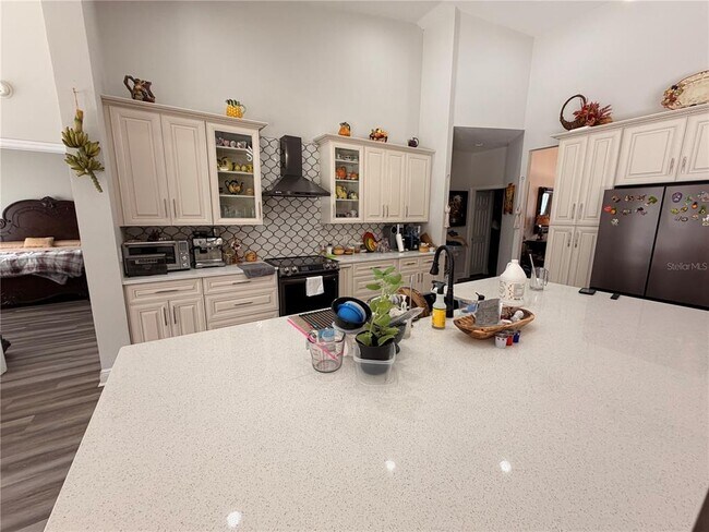 Building Photo - 2298 Viehman Tr