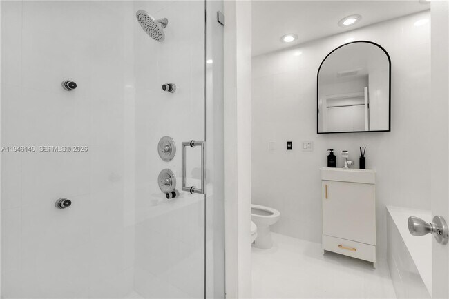 Building Photo - 770 NE 69th St