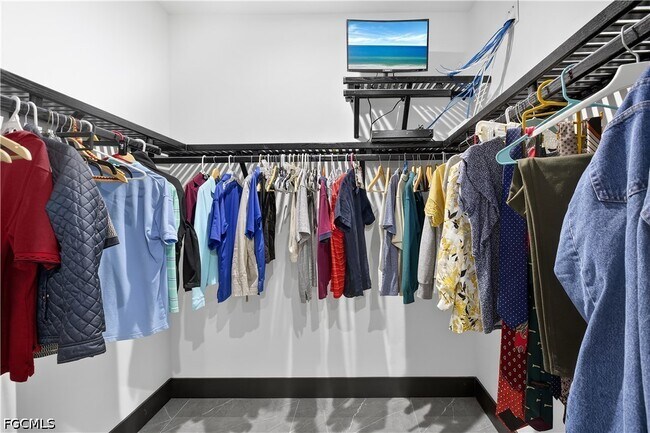 Building Photo - 1102 Mohawk Pkwy