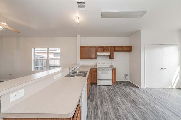 Building Photo - 703 Donny Brook Dr