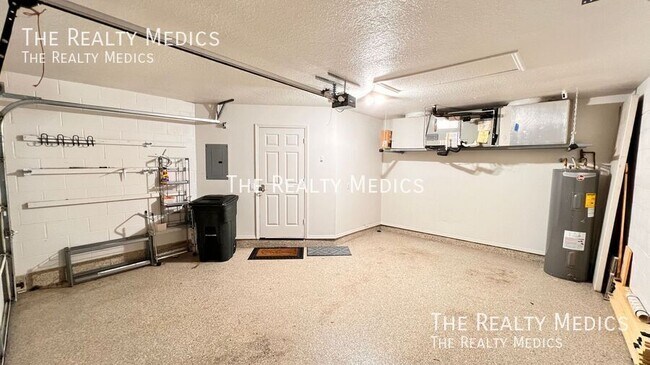 Building Photo - 3977 Journey Ct