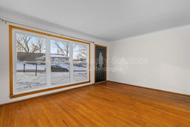 Building Photo - 10044 Pepper Ln