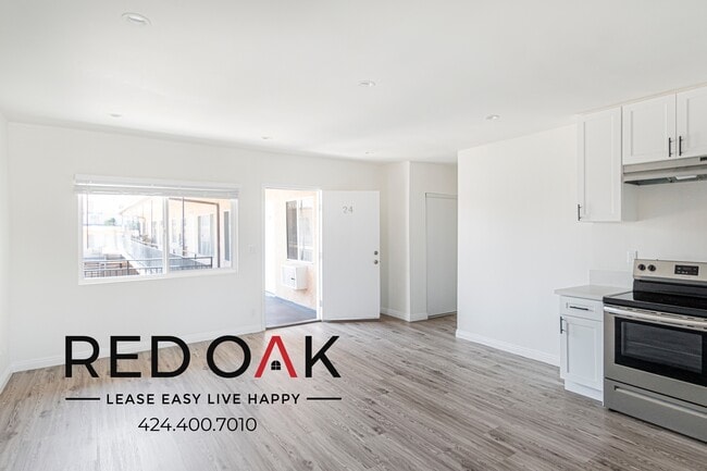 Primary Photo - 20414 Cohasset St