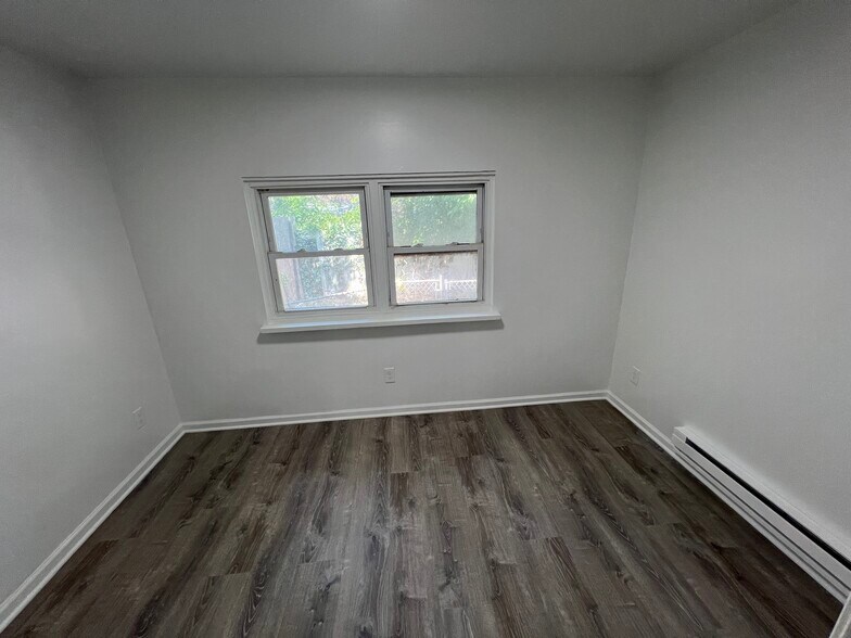 Building Photo - 2610 Price St