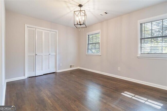 Building Photo - 1655 Broughton Ct