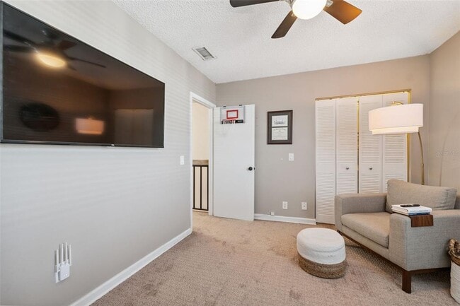 Building Photo - 4821 W McElroy Ave