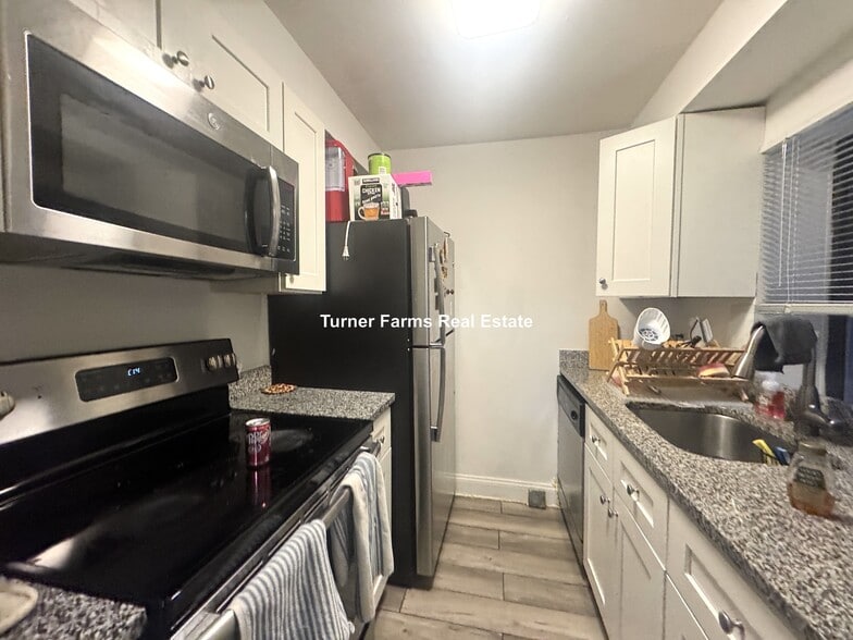 Building Photo - 774 Columbus Ave