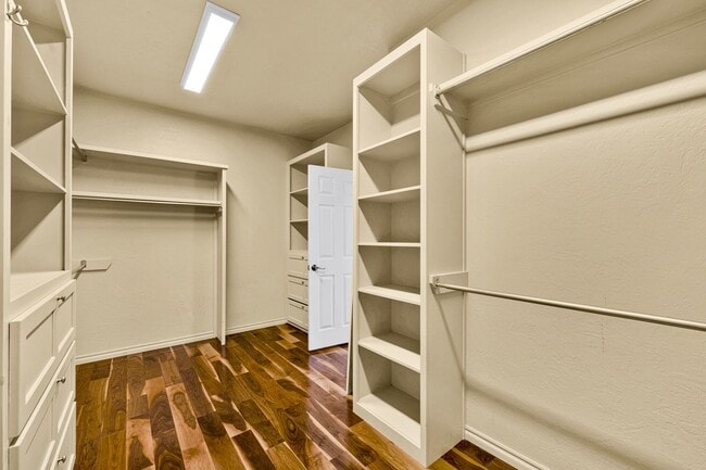Building Photo - 404 NW 76th- Hot new listing!