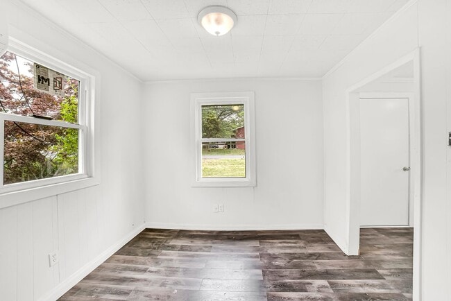 Building Photo - Coming Soon! Charming Cape Cod Near Coloni...