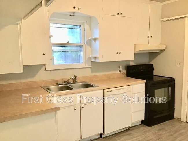 Building Photo - 3125 NW 14th St