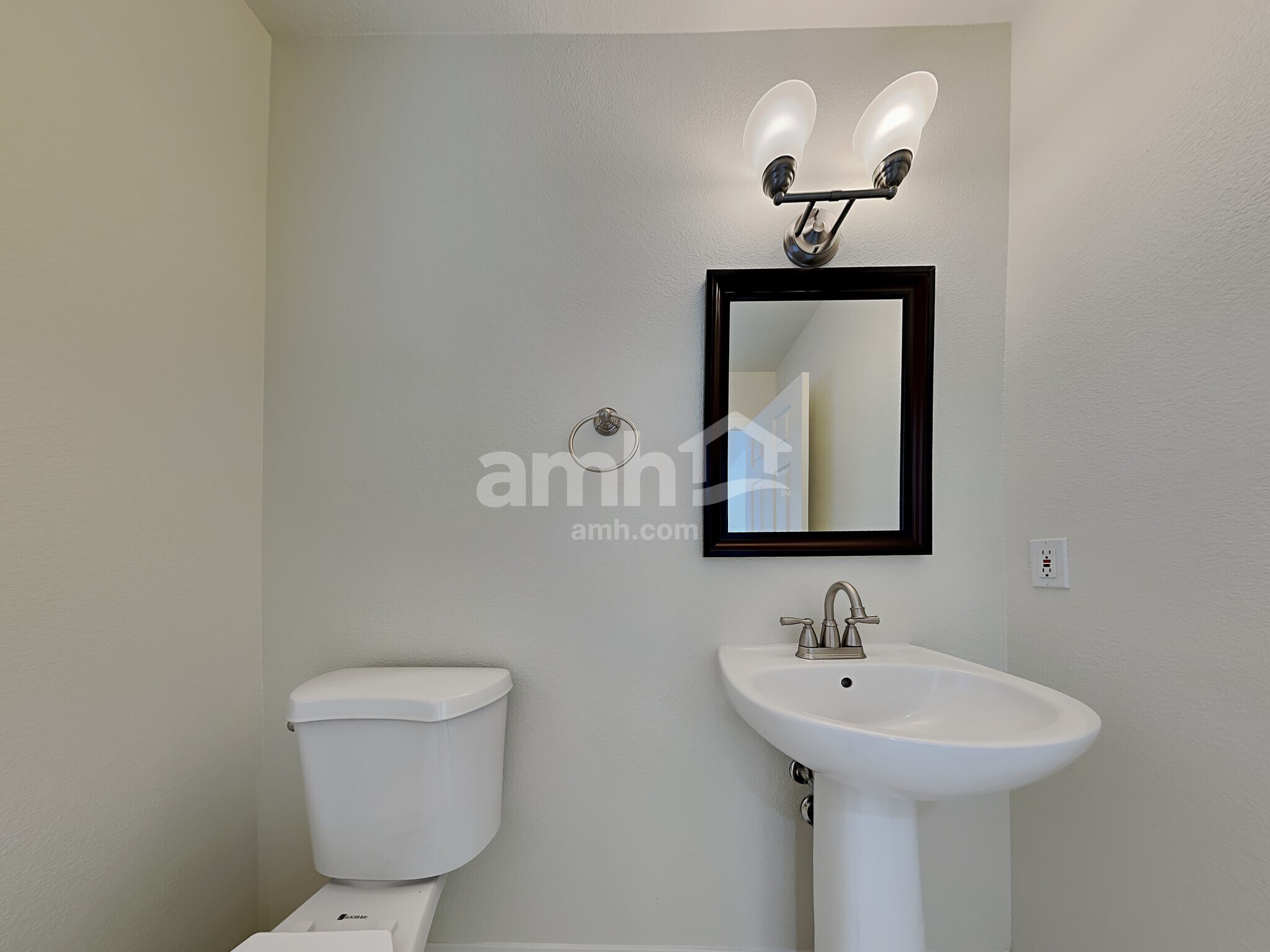 Building Photo - 9761 Trailing Daisy St