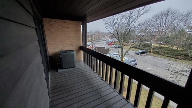 + - 6135 Knoll Wood Rd