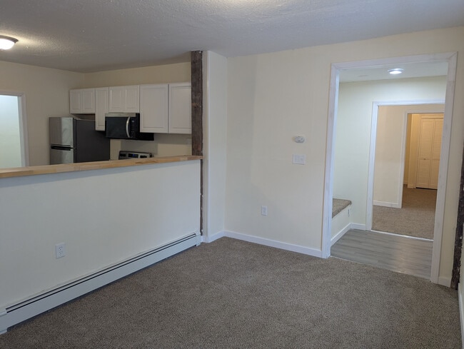 Building Photo - 24 Harvey St