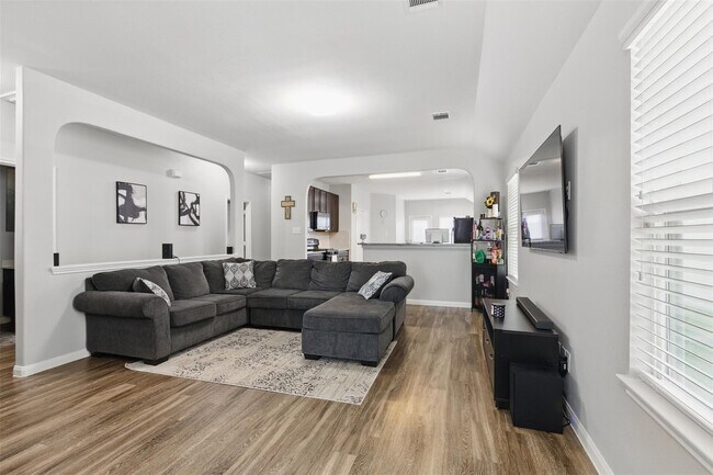 Building Photo - 12911 Italian Cypress Trail