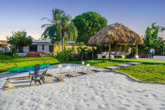 Building Photo - 18725 NE 18th Ave