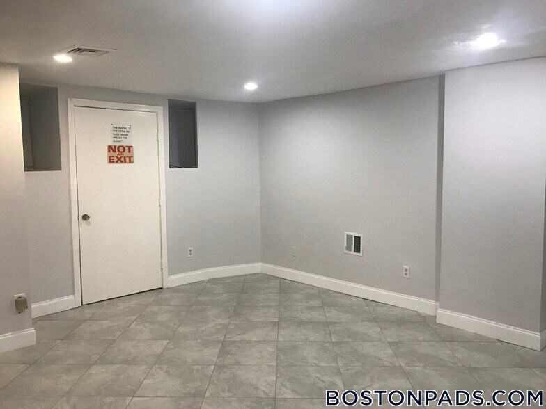 Building Photo - 55 Dudley St