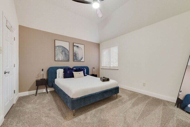 Building Photo - 5795 Brighton Ct