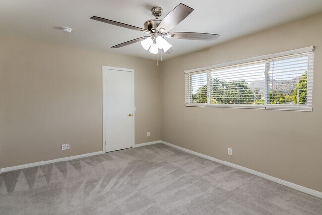 Building Photo - Charming 3-Bedroom Home on a Quiet Street ...