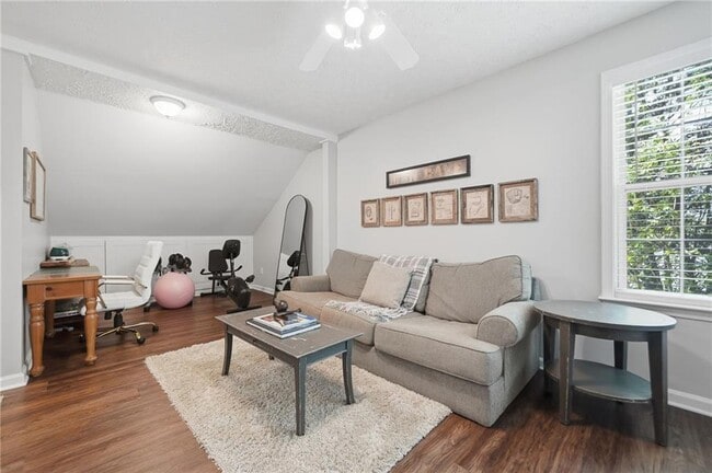 Building Photo - 1810 Westwind Dr