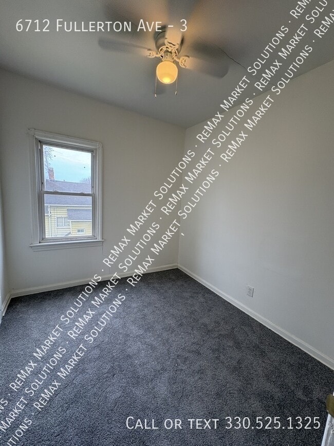 Building Photo - 6712 Fullerton Ave