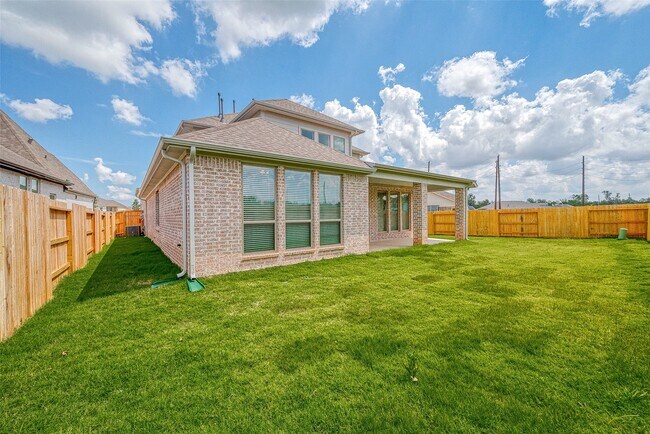 Building Photo - 30223 Gold Finch Pl