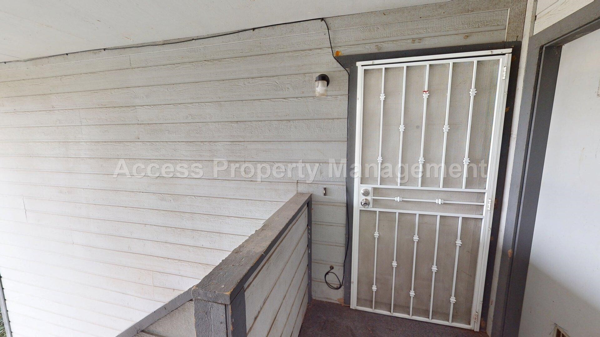 Building Photo - 114 Baker St