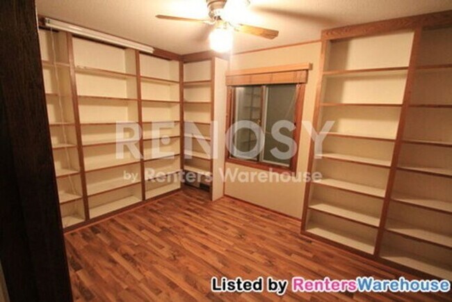 Building Photo - Spacious Expansive Wooded Lot in Shoreview