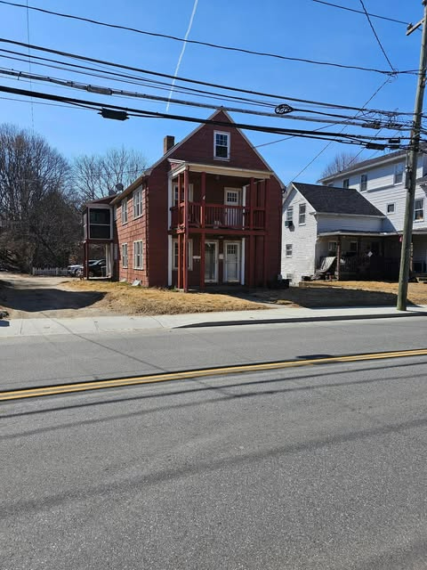 Building Photo - 110-112 Woodstock Ave