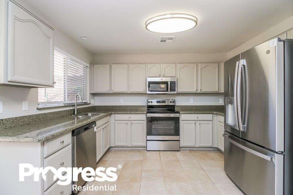 Building Photo - 1036 W Olive Ave