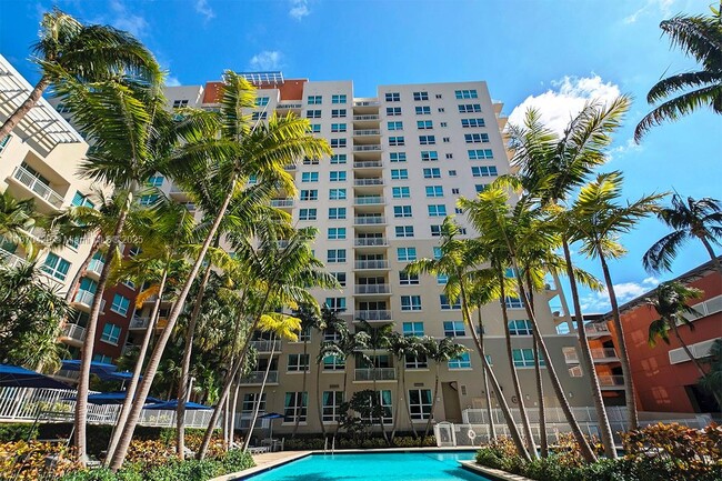 Building Photo - 2000 N Bayshore Dr