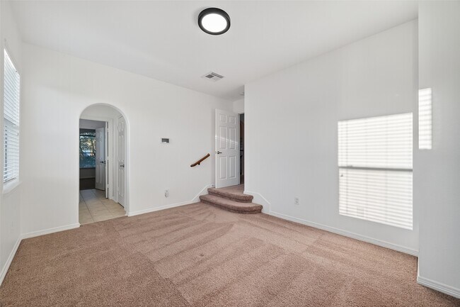 Building Photo - 22115 Oakcreek Hollow Ln