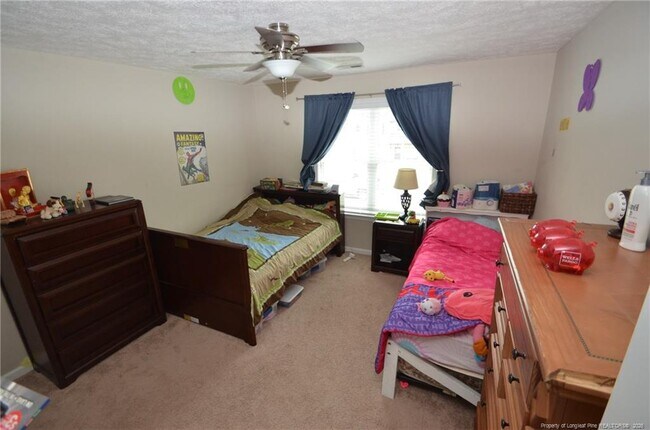 Building Photo - 2426 Market Hill Dr