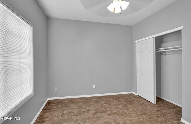 Building Photo - 6825 Steffers Ln