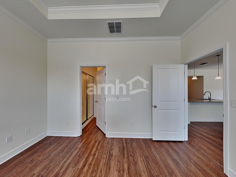 Building Photo - 2466 Ixora Ct