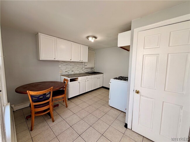 Building Photo - 175 Texas St