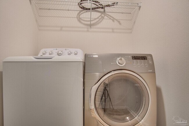 Building Photo - 10589 Queens Gate Cir