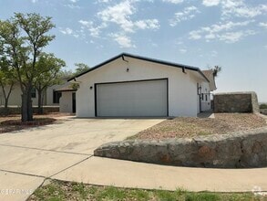 Building Photo - 335 Flynn Dr