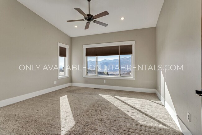 Building Photo - 1615 E Viewside Cir