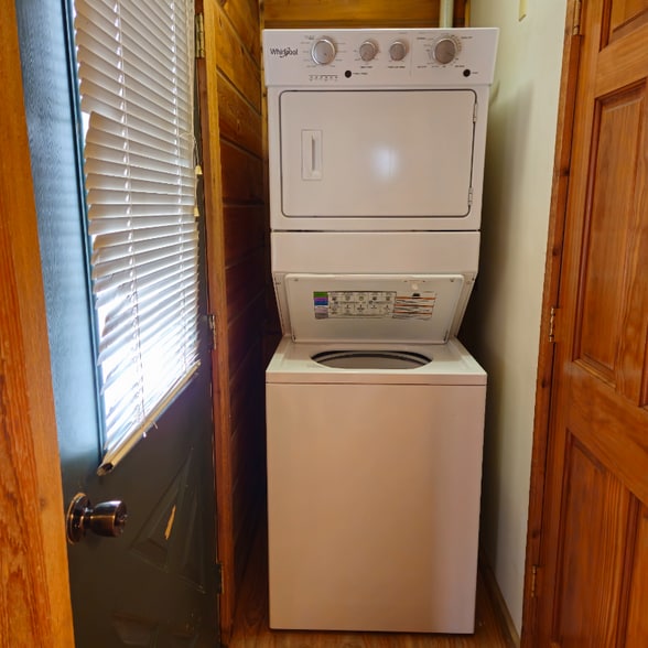 Building Photo - 628 Sandy Beach Court